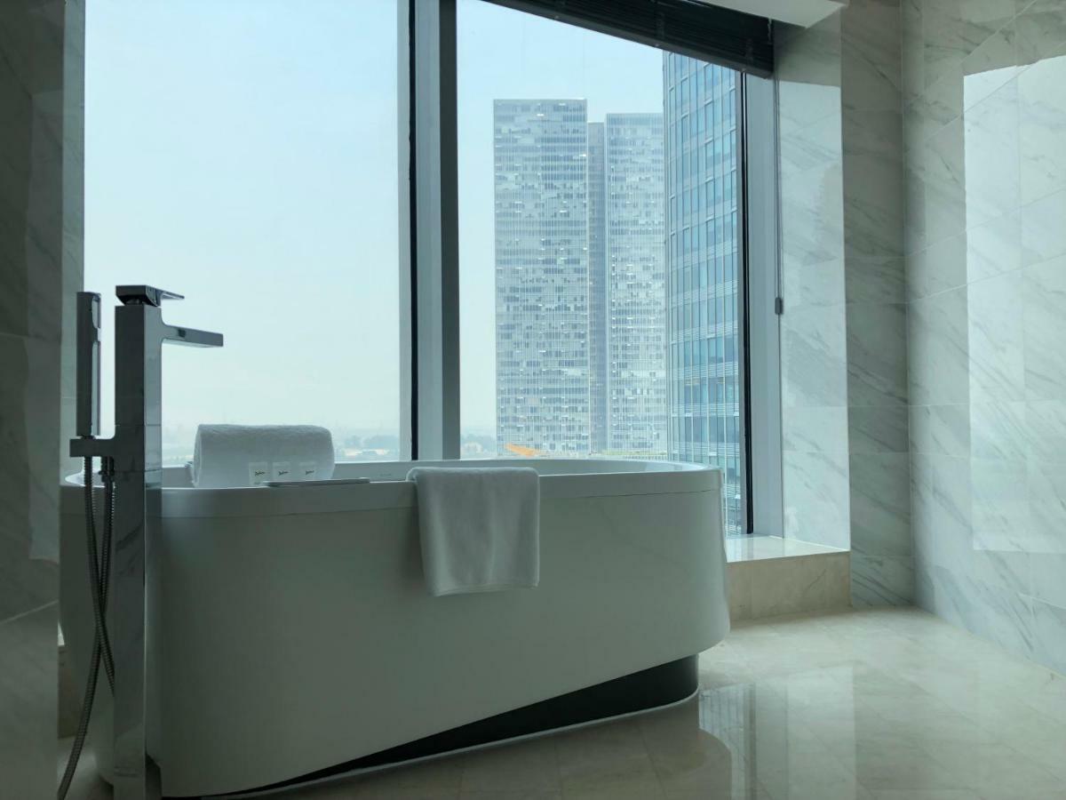 Radisson Hangzhou Qianjiang Extérieur photo