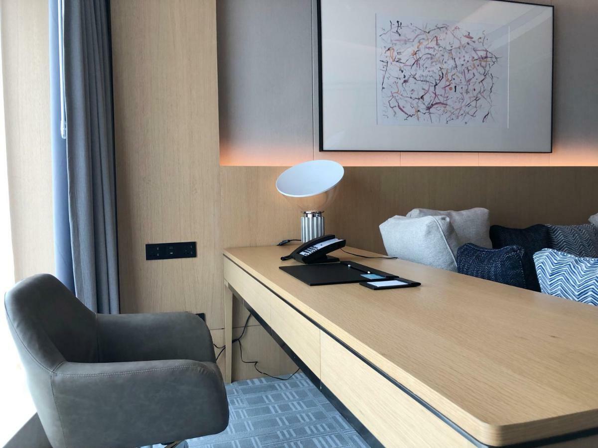 Radisson Hangzhou Qianjiang Extérieur photo